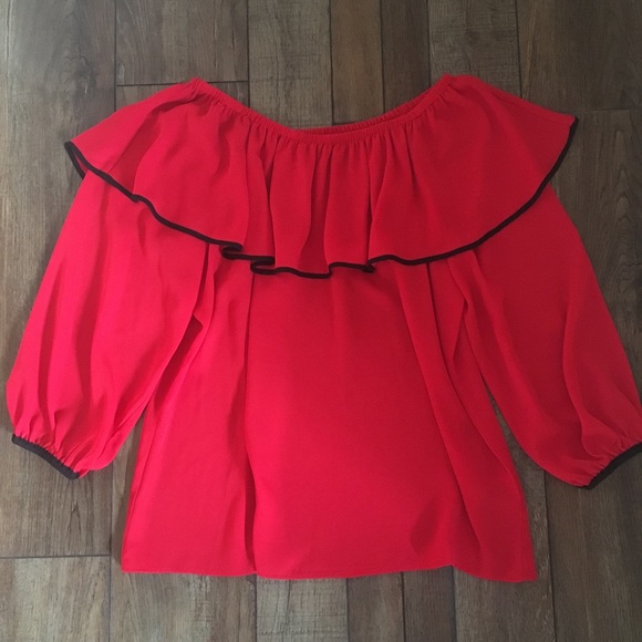 Vince Camuto Tops - Vince Camuto Red Off Shoulder Ruffle Top Size L
